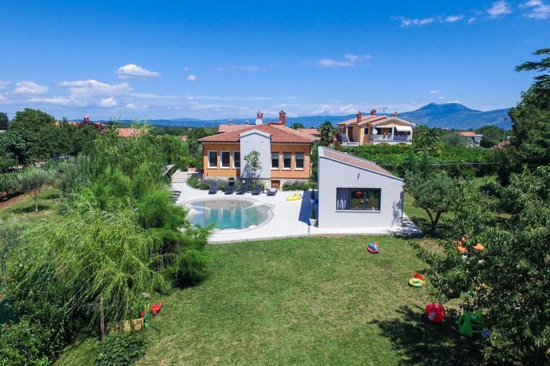 Casa vacanze di lusso con piscina in Nedescina, Rabac, Istria, Croazia
